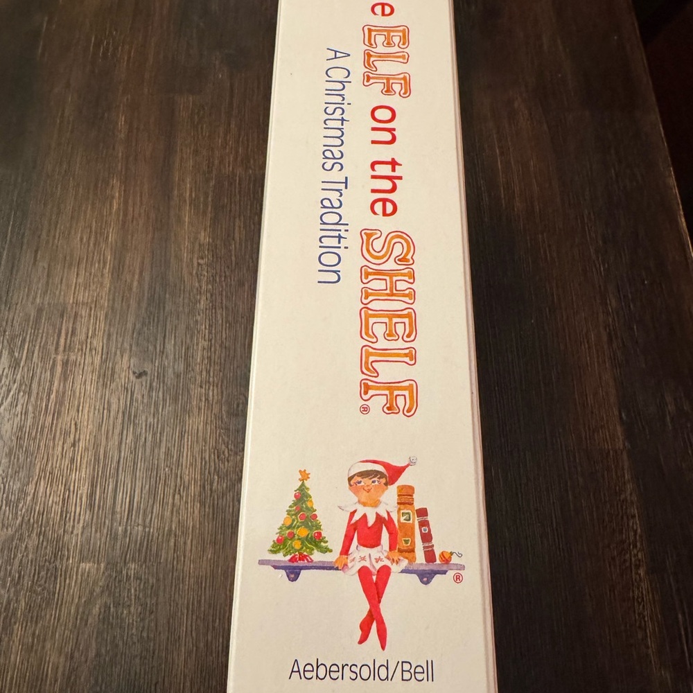Elf on the Shelf Christmas Tradition Set - Girl - Picture 5 of 7